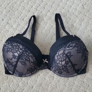 Gilligan & O'Malley Black Lace Bra with Cream Bows Accents Size 36C
